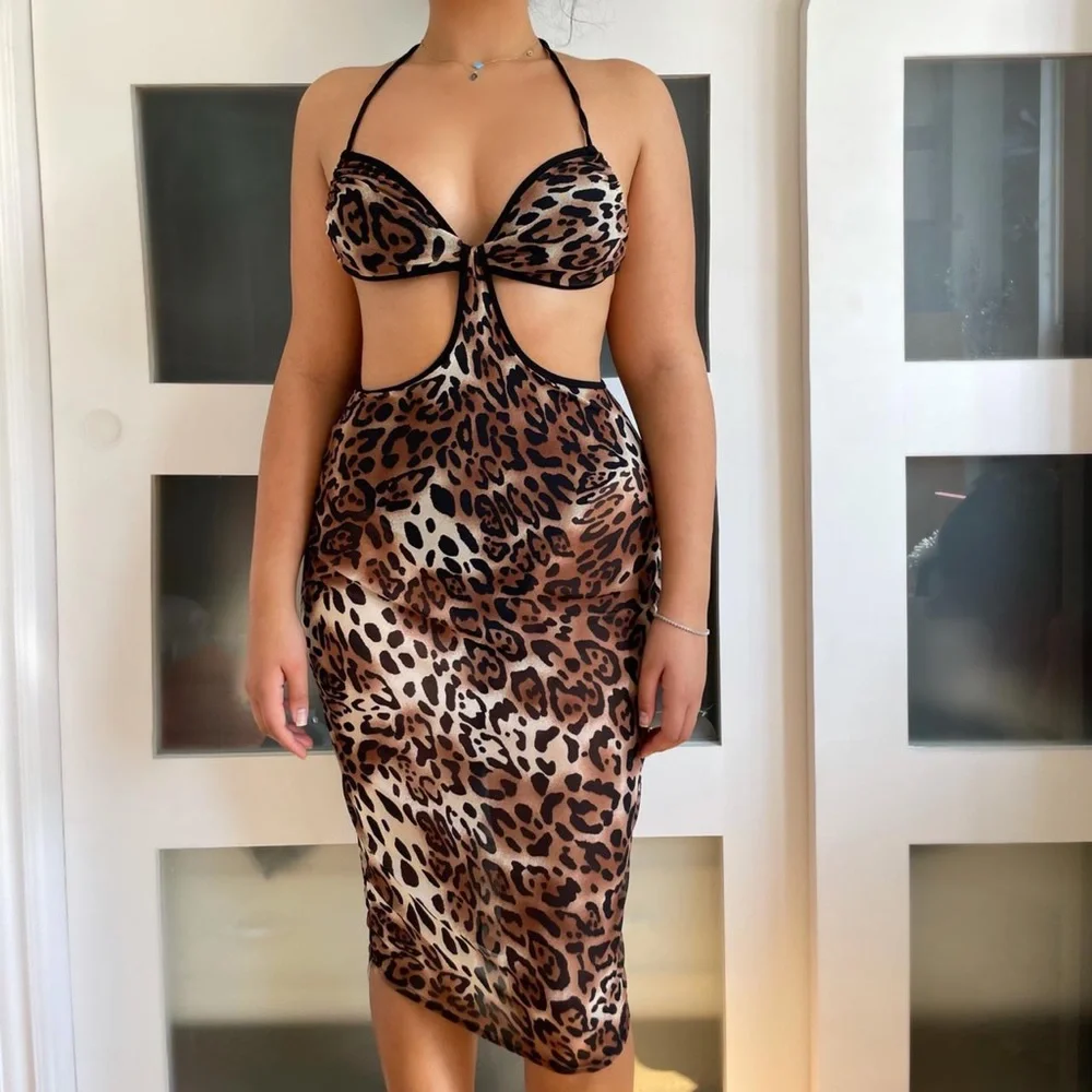 Leopard Animal print cut out maxi dress - Picture 5 of 8